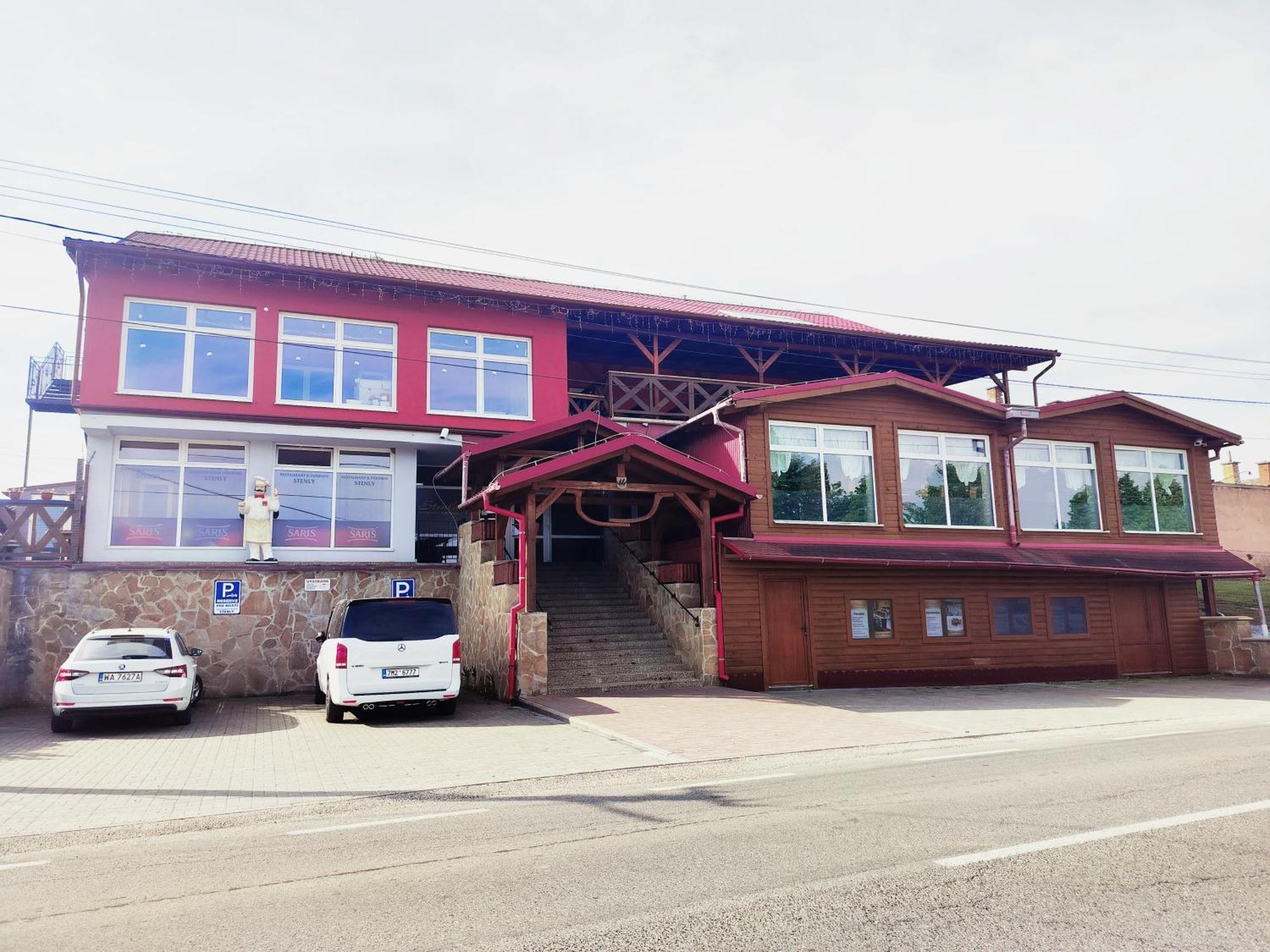 Restaurant And Pension Stenly Spissky Stvrtok Exterior photo